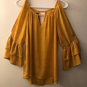 NWOT -BCX Open Shoulder Top -Gold